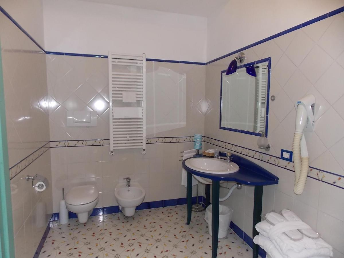 Hotel Le Terrazze (Adults Only) Conca dei Marini Buitenkant foto