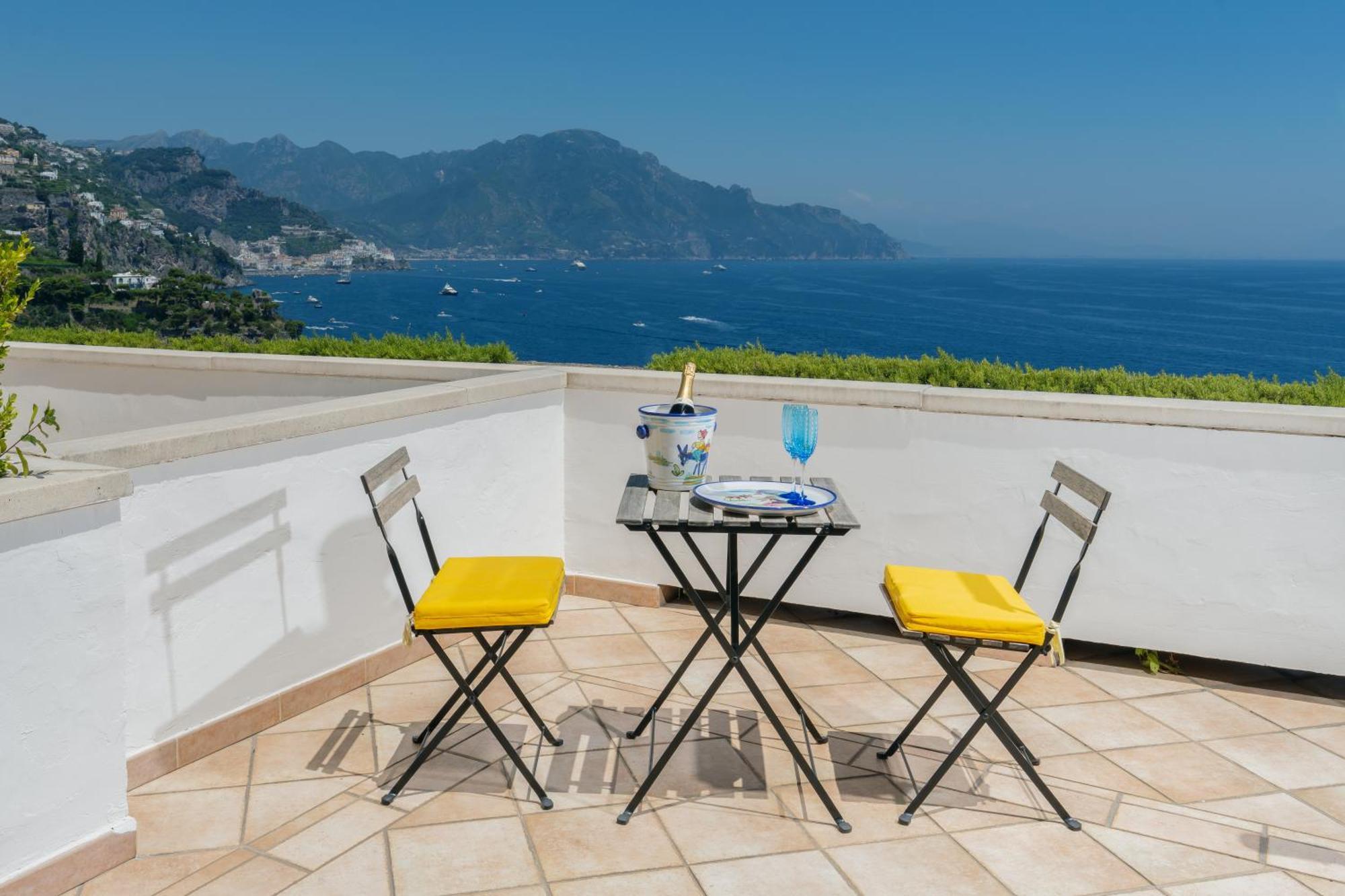 Hotel Le Terrazze (Adults Only) Conca dei Marini Buitenkant foto